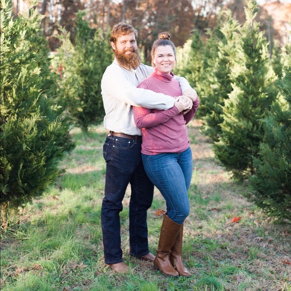 Meet your Posher, Erica - Picture 3 of 7